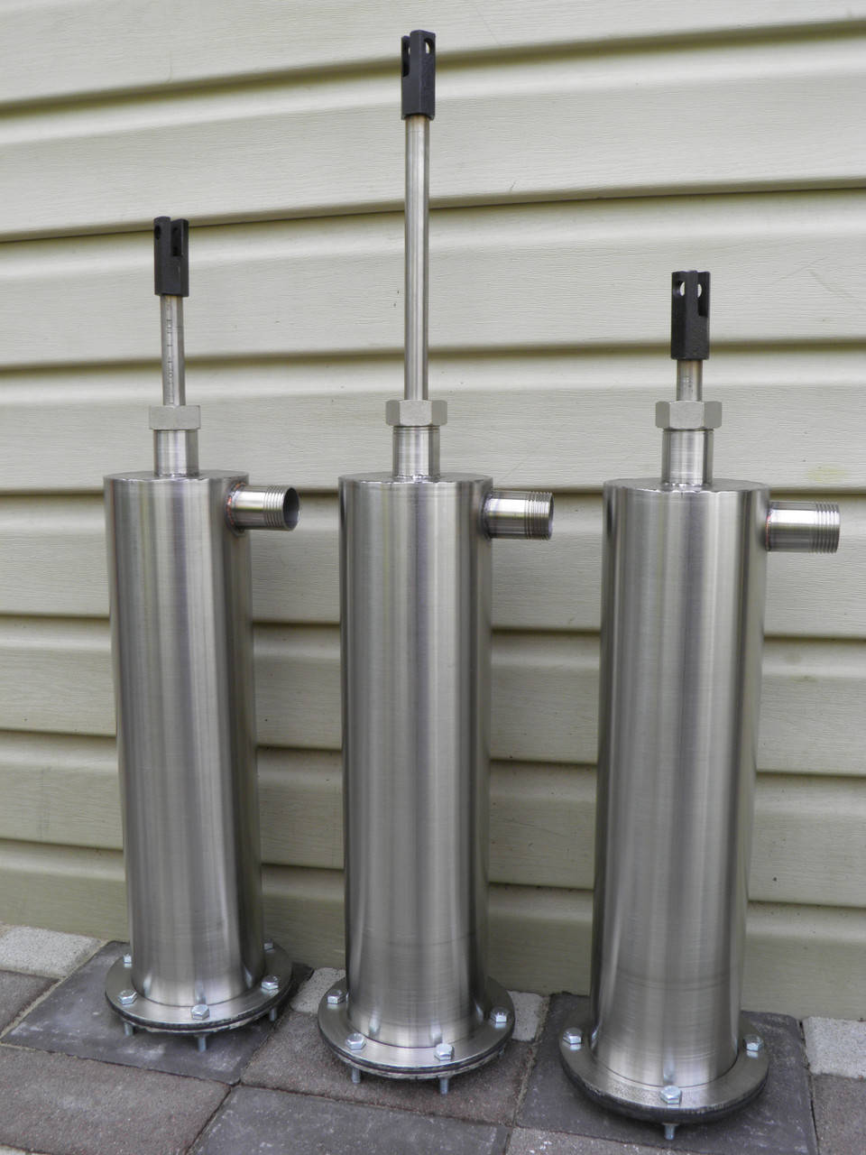 

Ручной насос для колодца. Поршневой ручной насос.