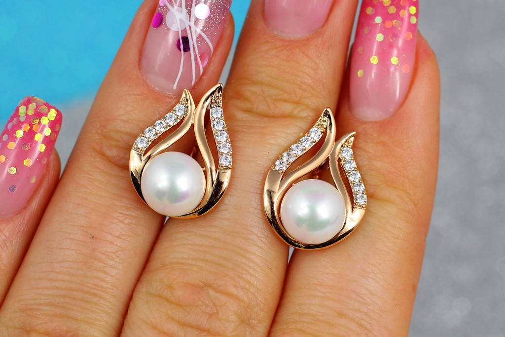 

Серьги Xuping Jewelry огонек жемчужиной 8 мм 2 см золотистые