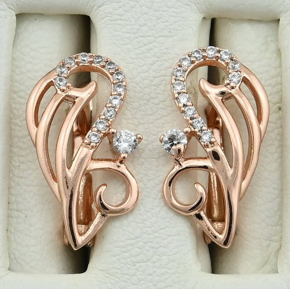 

Серьги Xuping 30348 размер 16х8 мм белые фианиты вес 1.7 г позолота РО