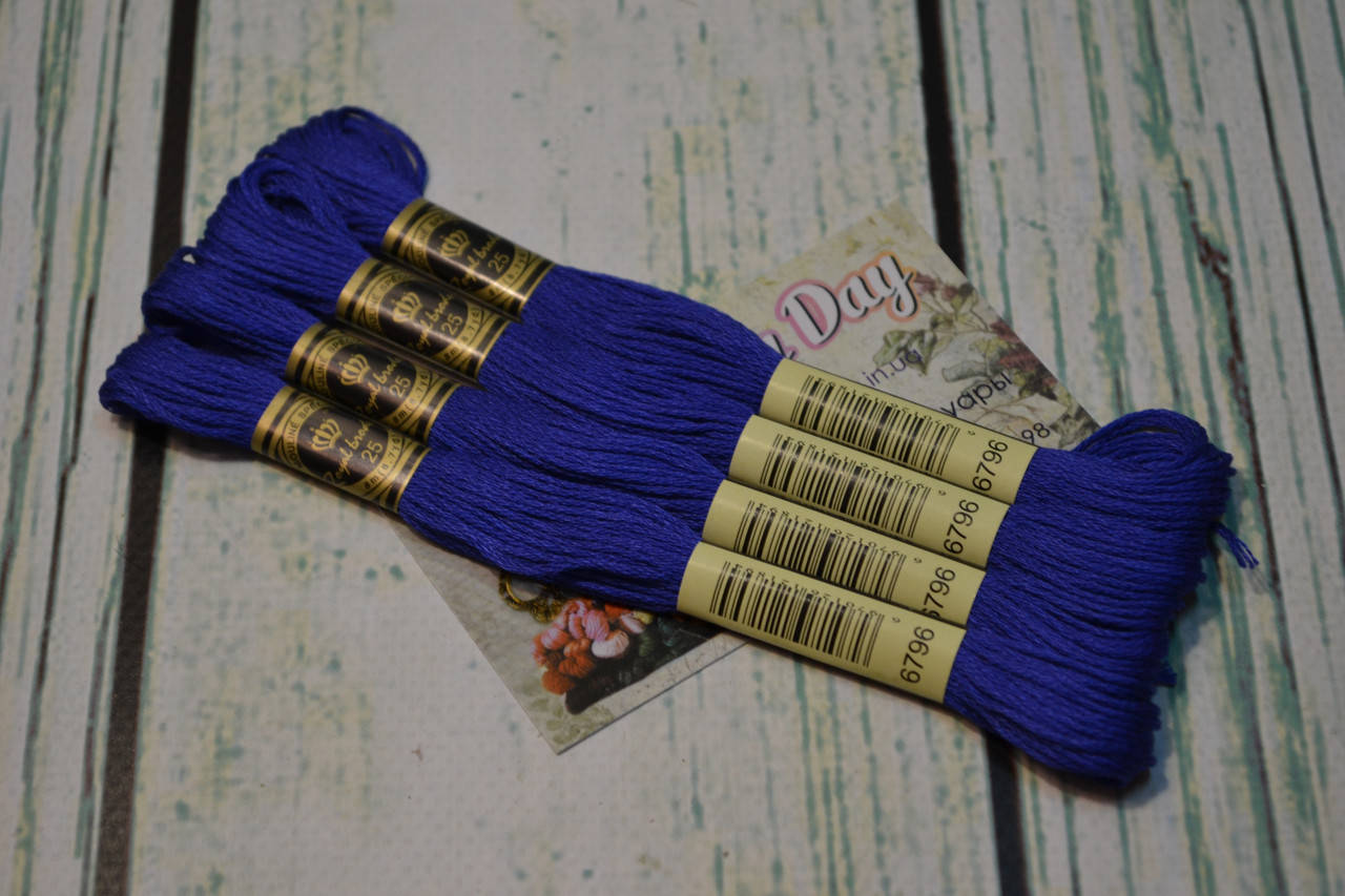 

Мулине Royal Broderie, цвет №796