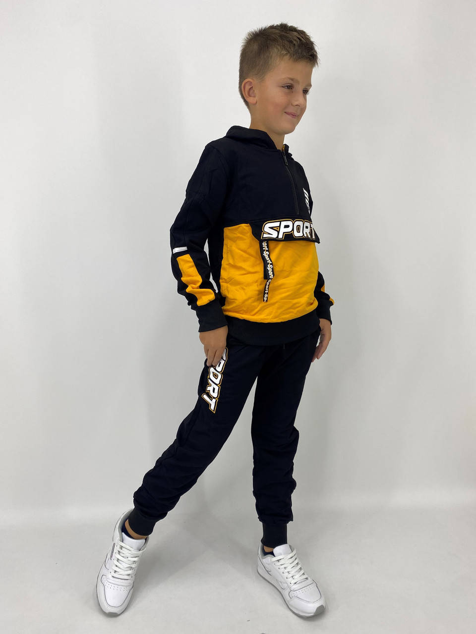 

Желтый с черным костюм для мальчиков 8-16 лет. Польша - F26 fashion