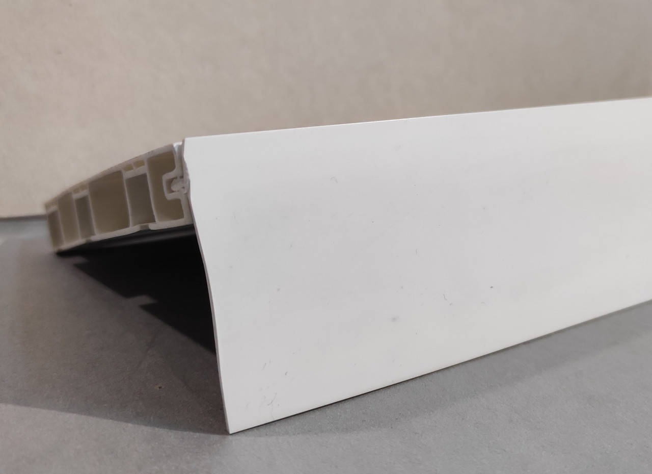 

Декоративная накладка пластикового карниза ОМ (КС) 5см Белая