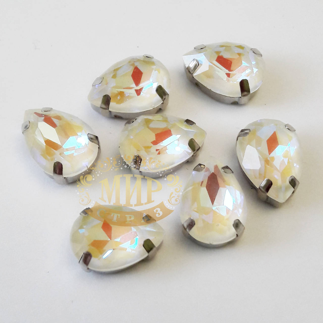 

Стразы в цапах Люкс, форма Капля, цвет Vanilla DeLite, 10х14мм, 1шт, Белый