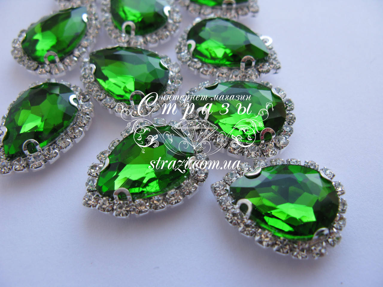 

Капля 14*24 Emerald в цапах
