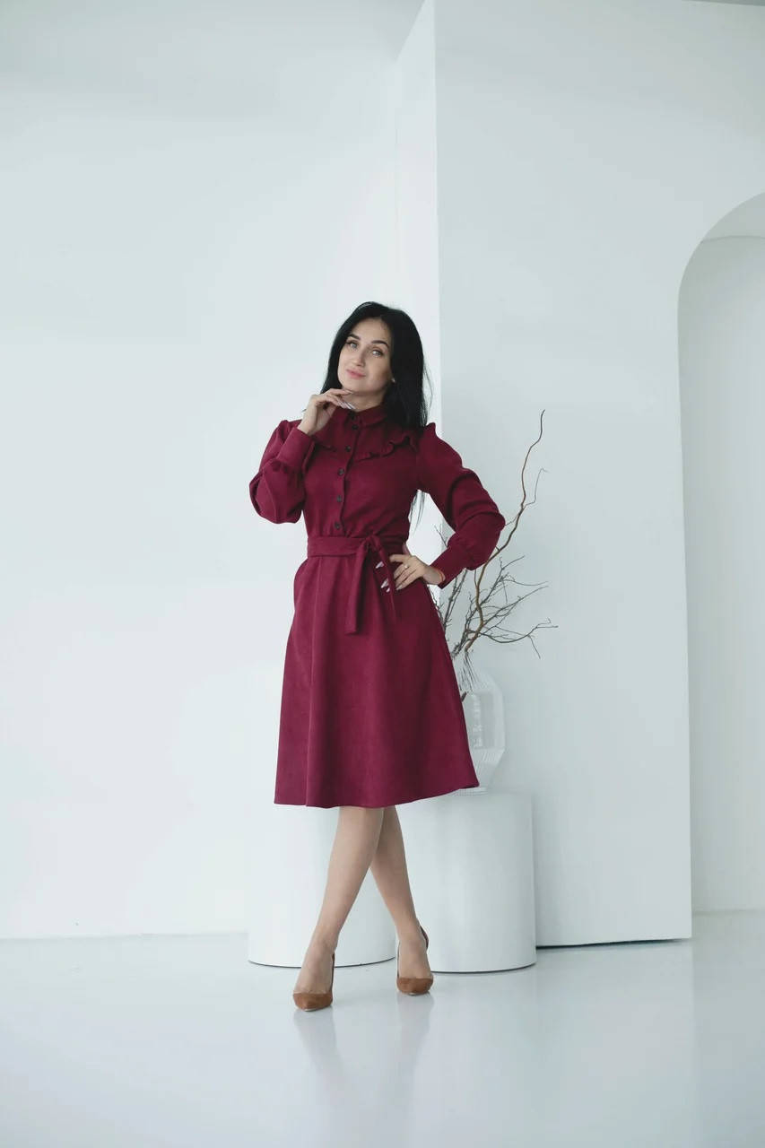 

Замшевое платье бордовое 50