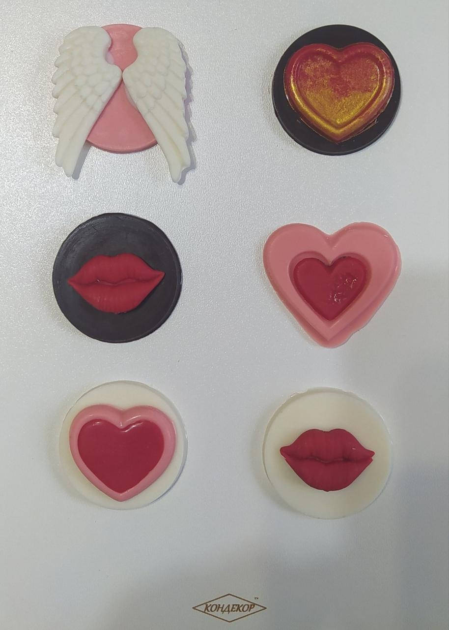 

Украшение на торт для влюбленных (шоколад)