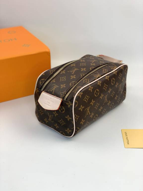 

Барсетка Louis Vuitton коричневый монограмм | Стильная косметичка Луи Виттон