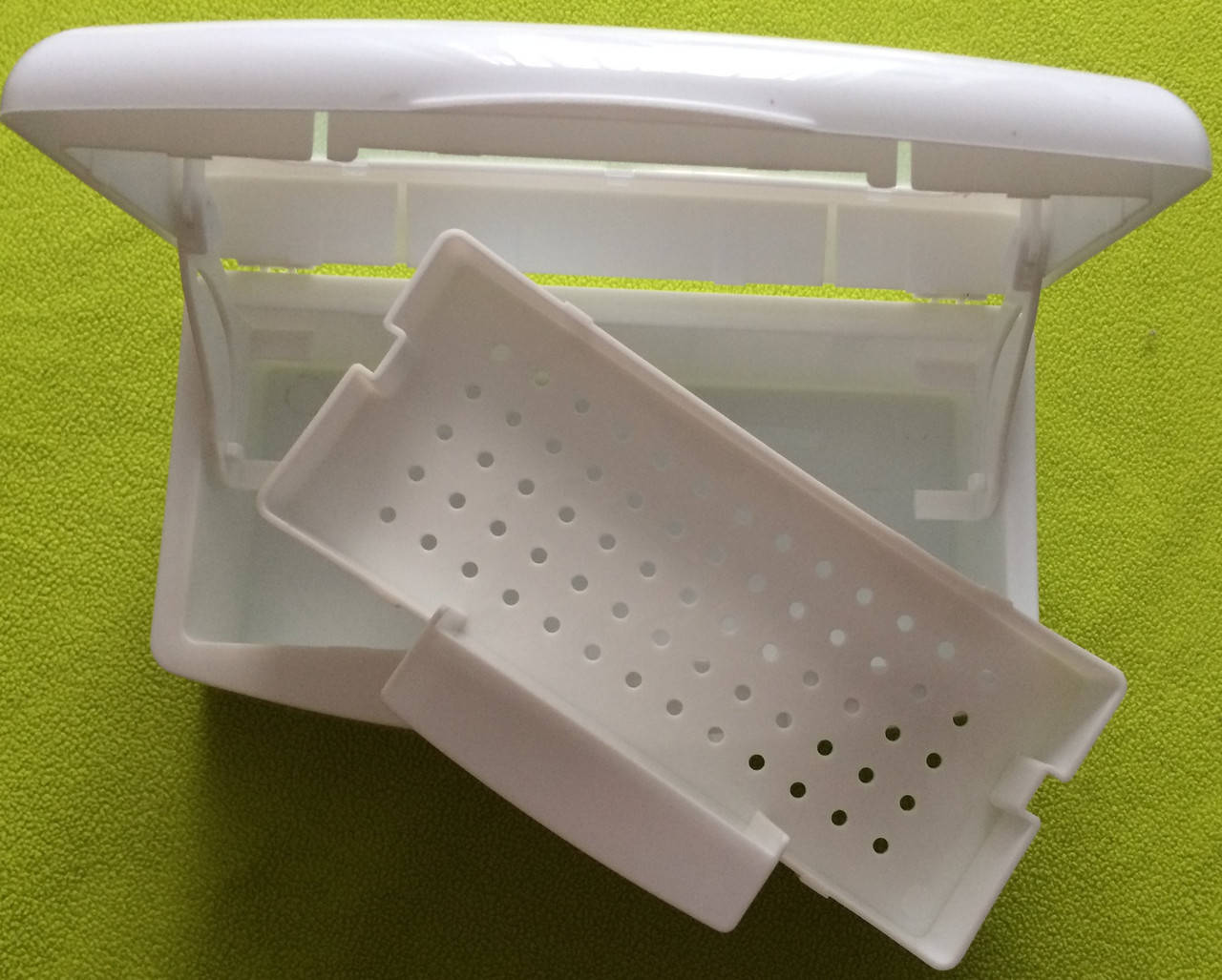 

Контейнер для стерилизации инструмента