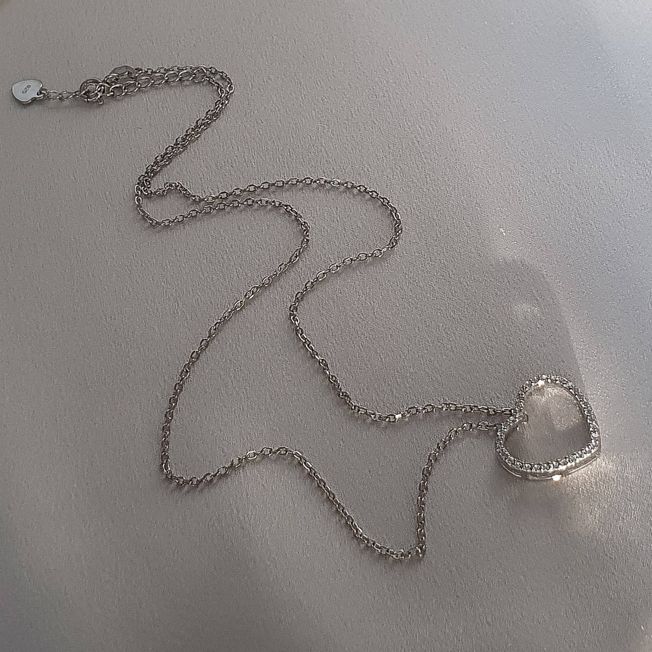 

Колье серебряное с сердцем 925°