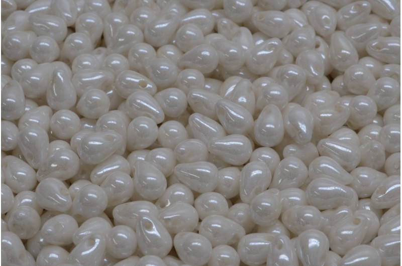 

Drop 6x4 mm Чеські скляні намистини (10 шт) Білий