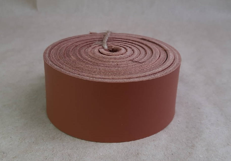 

Заготовка для ремней светло-коричневая полоска из натуральной кожи, світло-коричнева реміна полоса зі шкіри, Коричневый