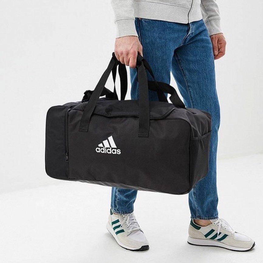 

Спортивна сумка adidas TIRO MEDIUM DQ1071, Черный