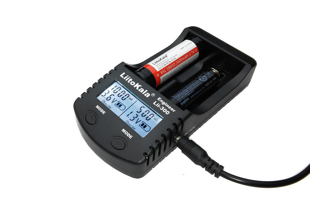 

Универсальное ЗУ Liitokala Lii-300 2 канала Ni-Mh/Li-ion 220V/12V Powerbank Test LED