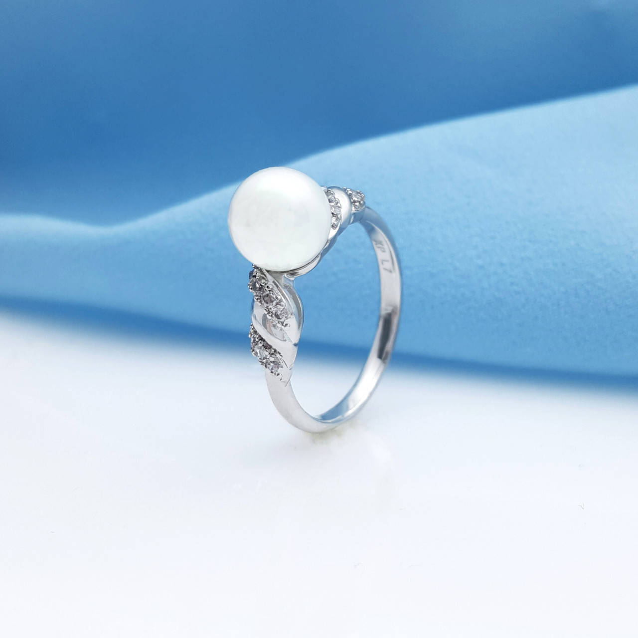 

Кольцо Переплет с Жемчугом и камнями, р.16,5, р.20,5,медсталь Xuping