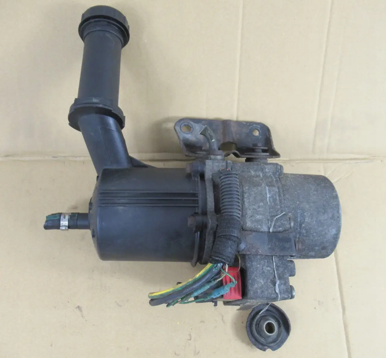 

Насос усилителя руля ГУР PEUGEOT 307 CITROEN C4 I 1,6 16V под заказ 2-4 дн