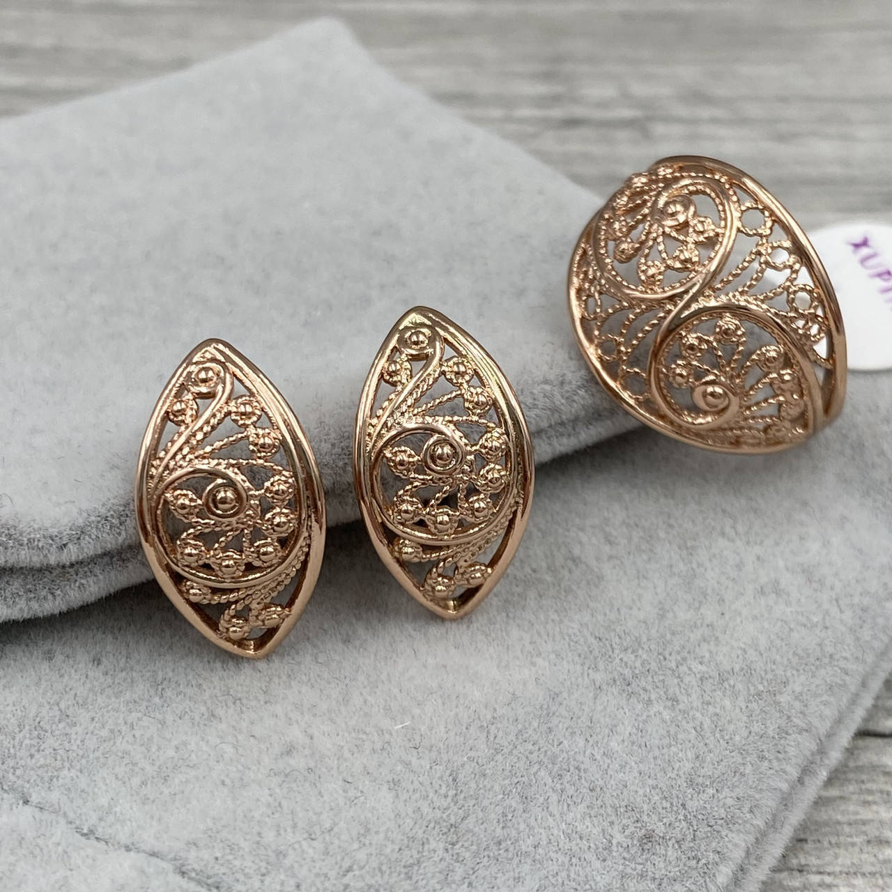 

Набор Золото Византии непарные серьги кольцо размер 17 + серьги 20х11 мм позолота РО