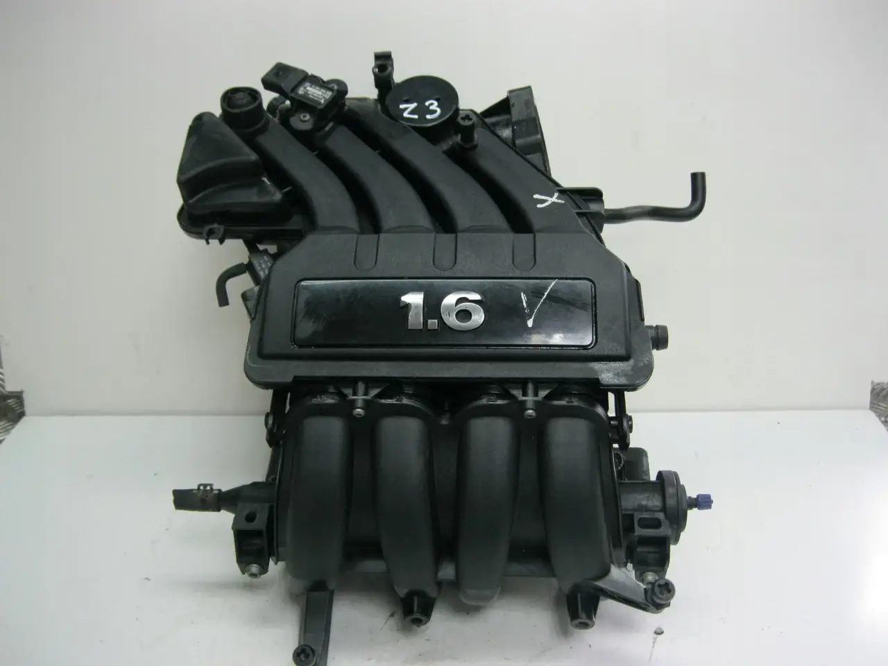 

Впускной коллектор VW Golf V 5 1.6 MPi 06A133203DT под заказ 2-4 дн