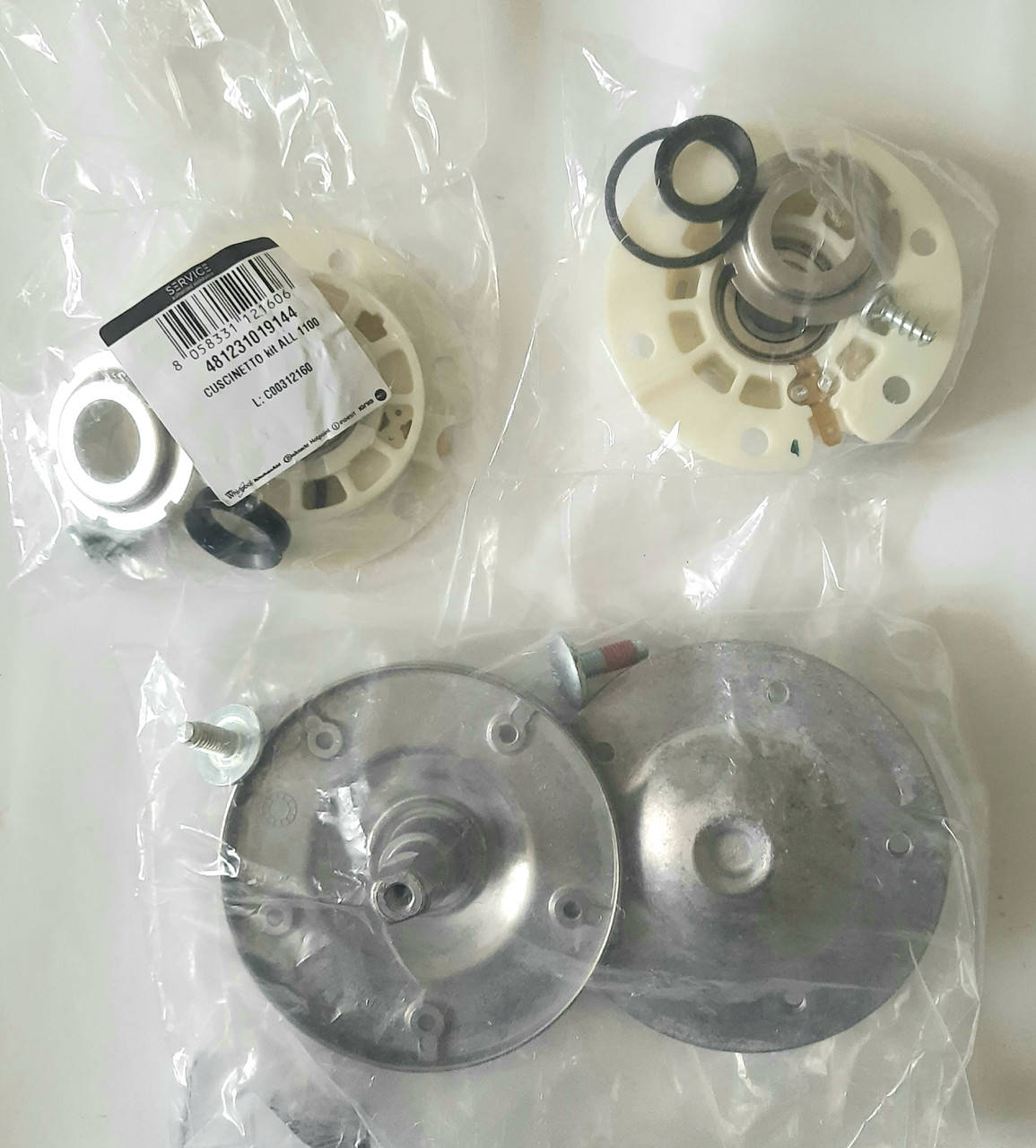 

Супорта (фланцы) для стиральной машины с подшипниками Whirlpool 480110100802