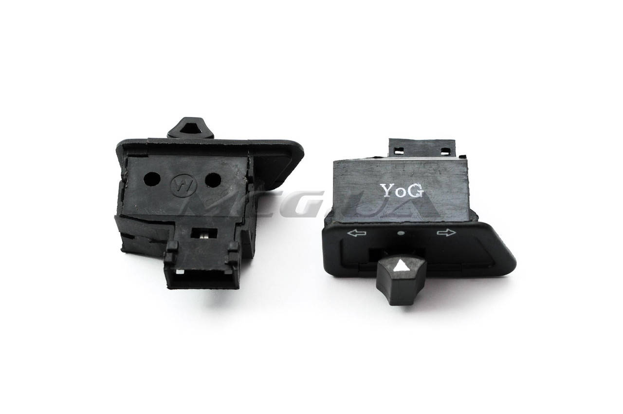 

Кнопка руля (повороты) на скутер 4T GY6 50-150 (узкая)