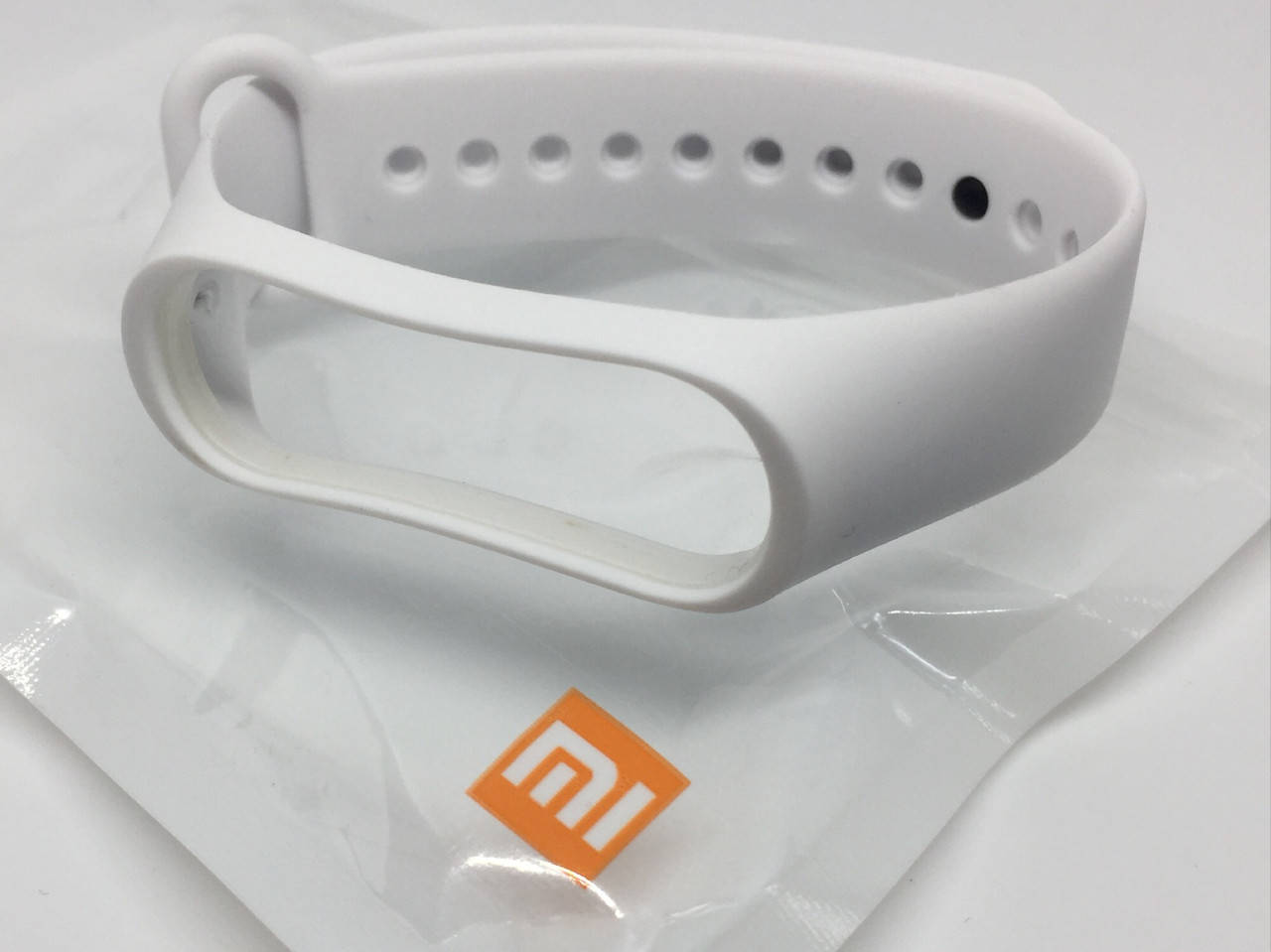 

Ремешок для фитнес-браслета Xiaomi mi band 3 ми бенд 4 белый
