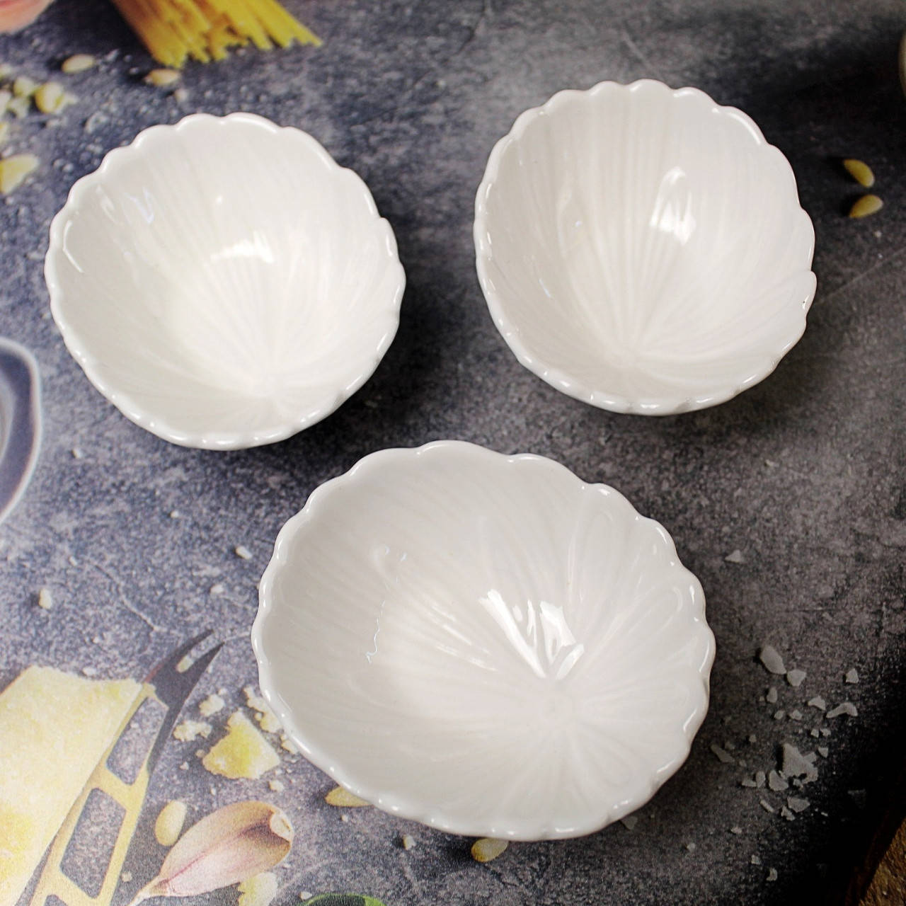 

Набор белых круглых соусниц 3 шт в подарочной упаковке, Белый