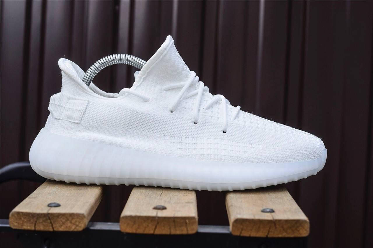 

Мужские кроссовки Adidas Yeezy Boost 350 v2 White белые (41-45), Белый