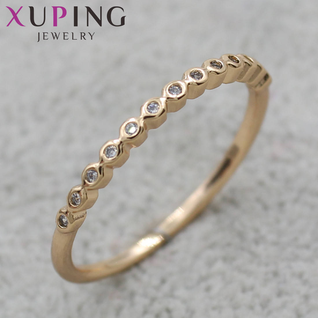 

Колечко золотистое тонкое Xuping Jewelry с хрустальными камнями медицинское золото 18K