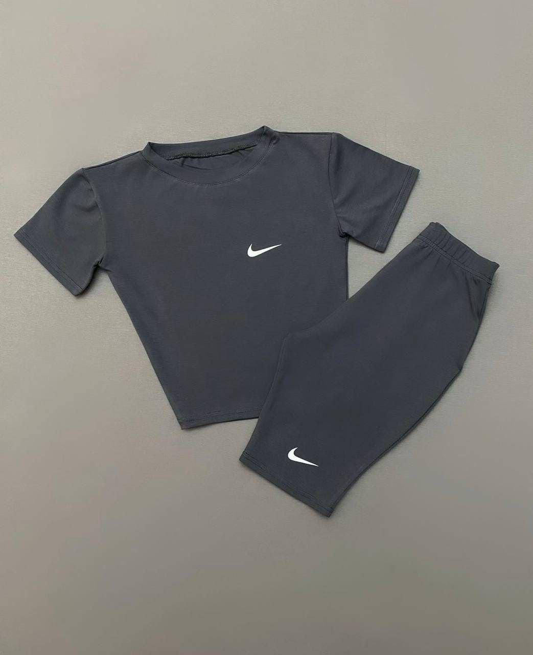 

Модный спортивный женский костюм Nike (велосипедки + топ)/ 4 цвета 44-46, Графит