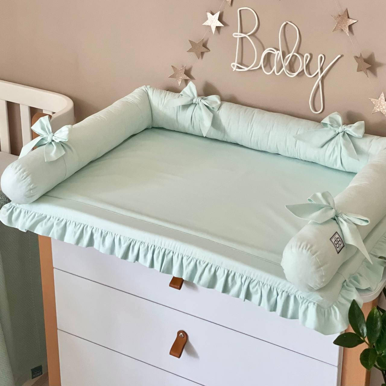 

Пеленальный матрасик с рюшем Светлая мята