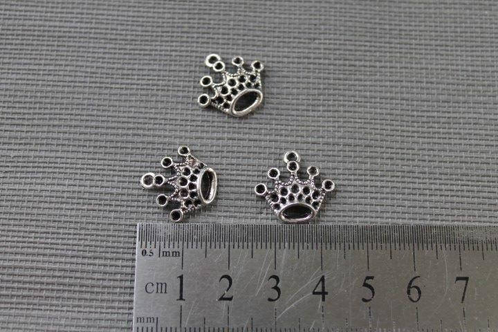 

Подвеска корона, цвет - серебро, 1 шт