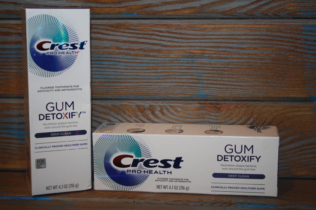 

Зубная паста Crest Gum Detoxify Deep Clean Toothpaste 116 грамм