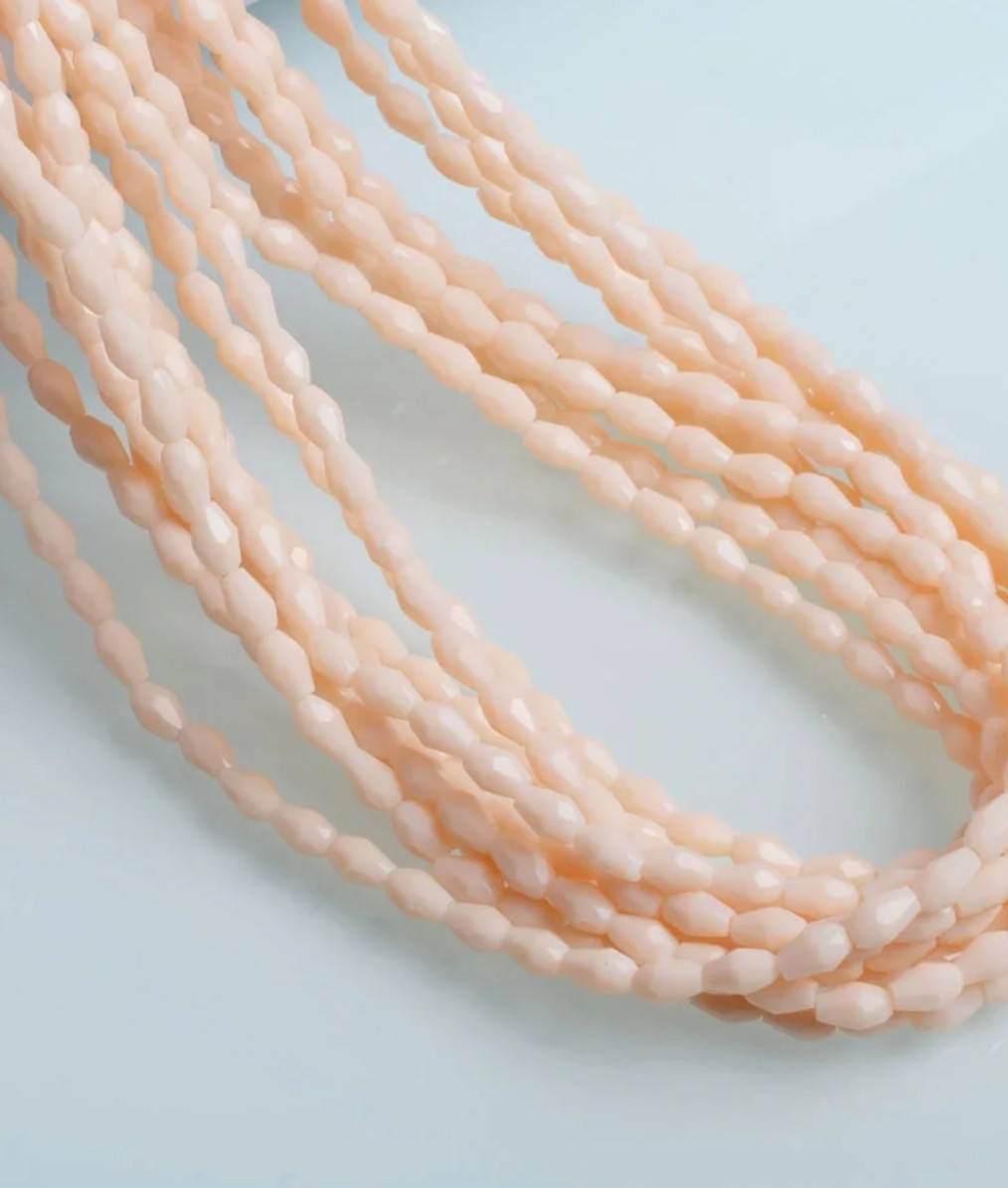 

Бусины хрустальные (Овал) 4*6 мм, пачка 70 шт, цвет - бежевый матовый