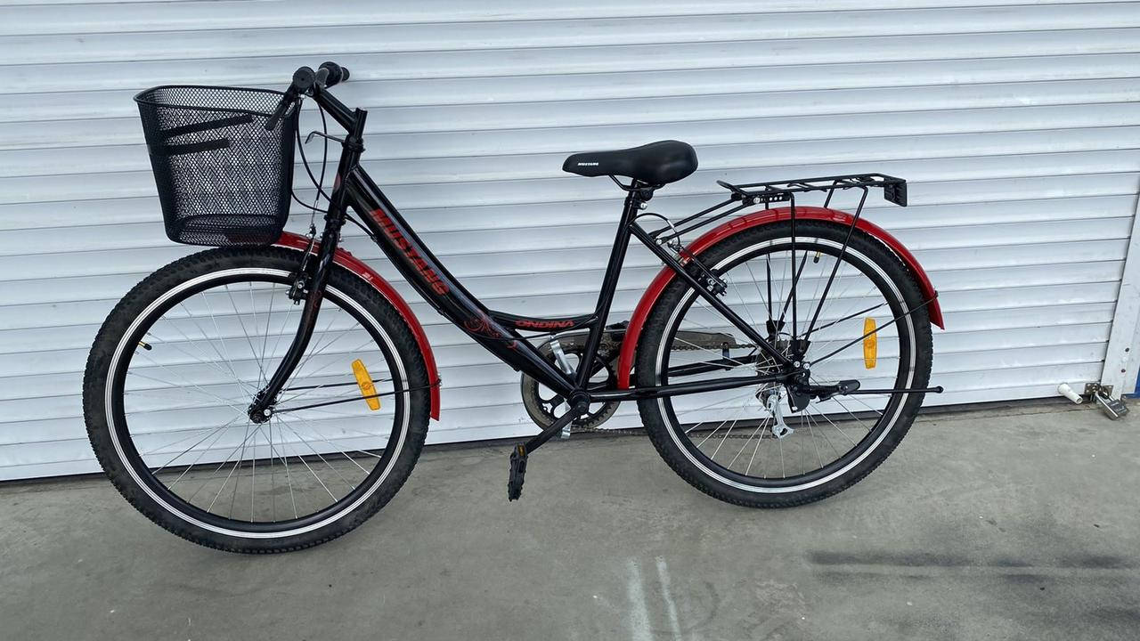 

Городской велосипед Mustang Ondina GD 26" корзина, багажник, v-brake, собран на 80% + замок в подарок черный