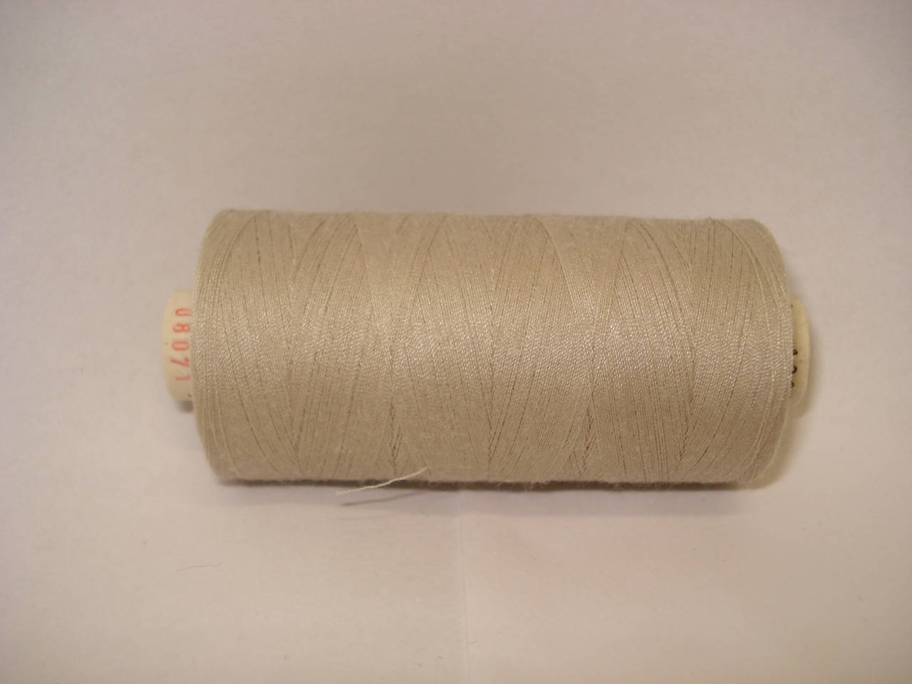 

Нитка ALTERFIL №120 1000м.col 08071 бежевый