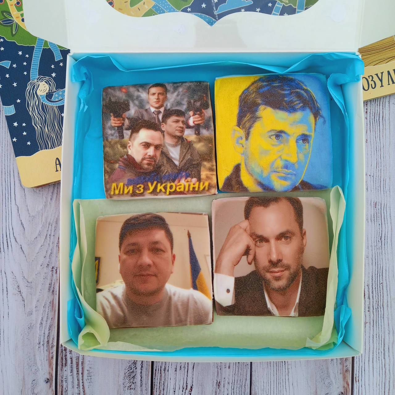 

Набор патриотических пряников, медовые пряники Российский военный корабль иди на, пряники Украина