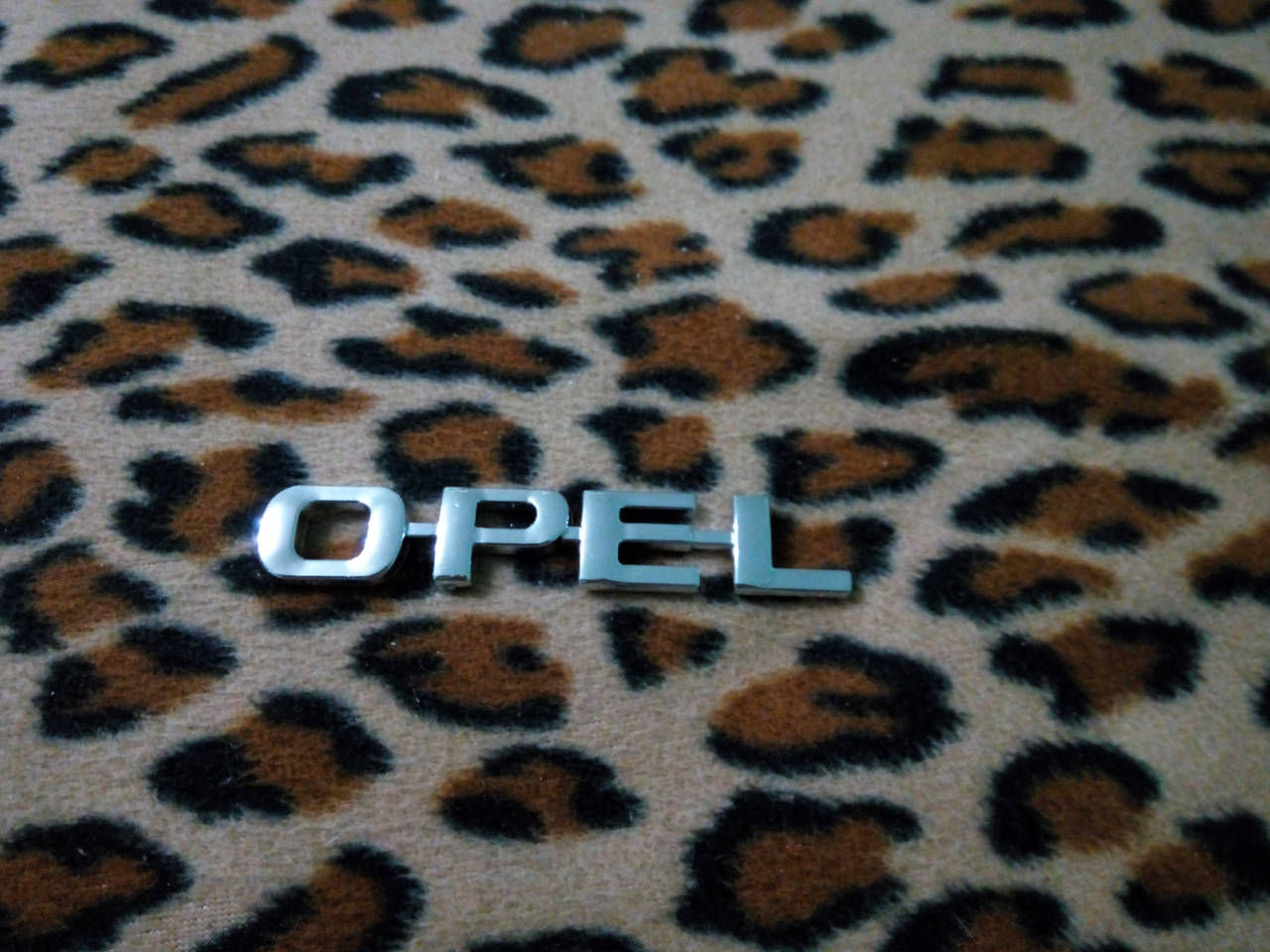 

Надпись OPEL 100х17 мм
