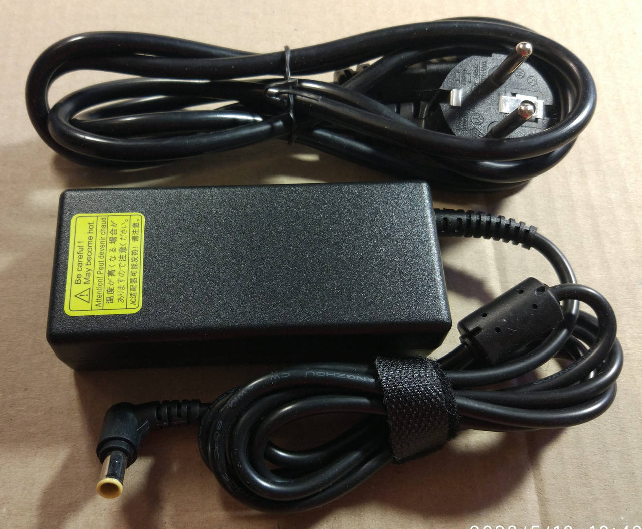 

PS035 SAMSUNG LG 14V 1,7A 6.5x4.4 Блок живлення Адаптер Зарядний пристрій монітора ноутбука Блок питания