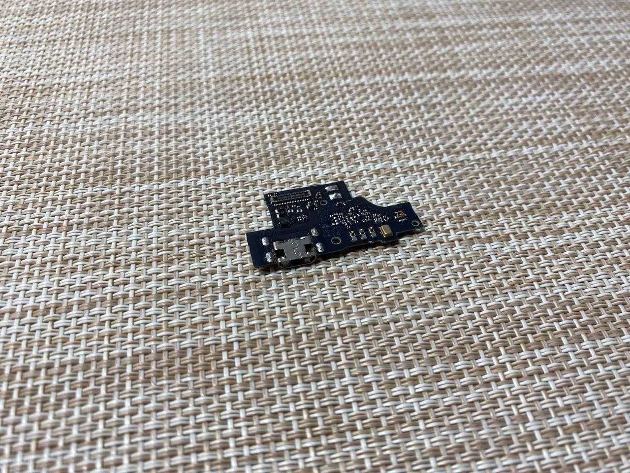 

Плата USB ZTE Blade A7 2019