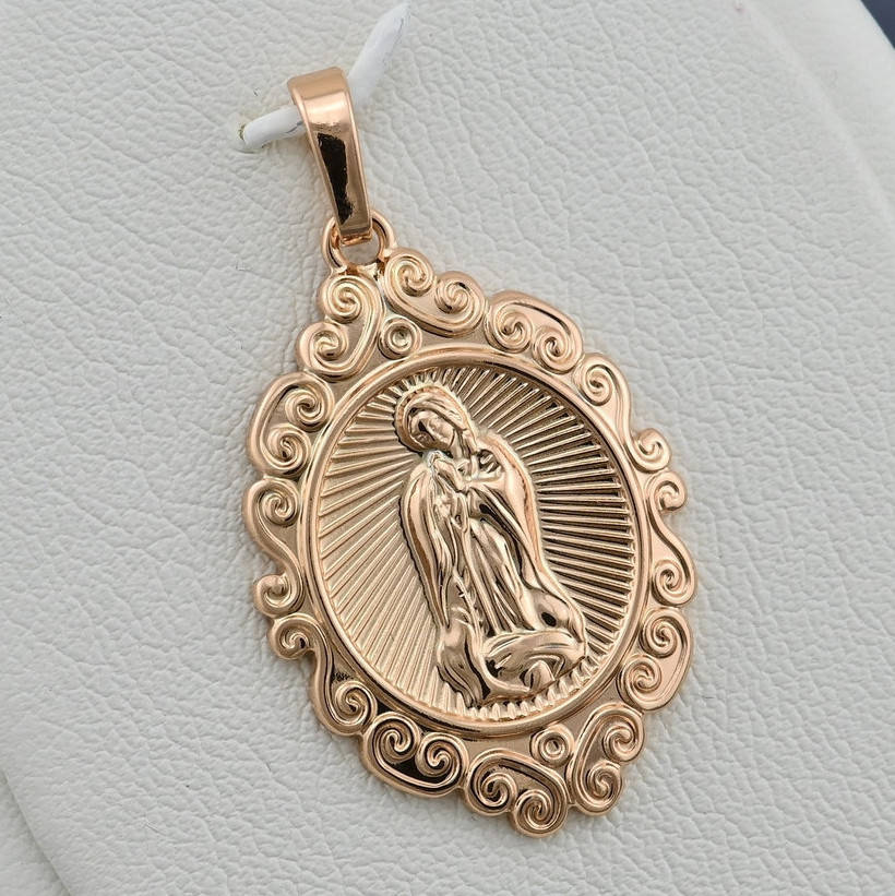 

Иконка Богородица 30062 для цепочки до 3 мм размер 36х20 мм вес 4.5 г позолота 18К