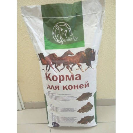 

Корм для лошадей «Стандарт»