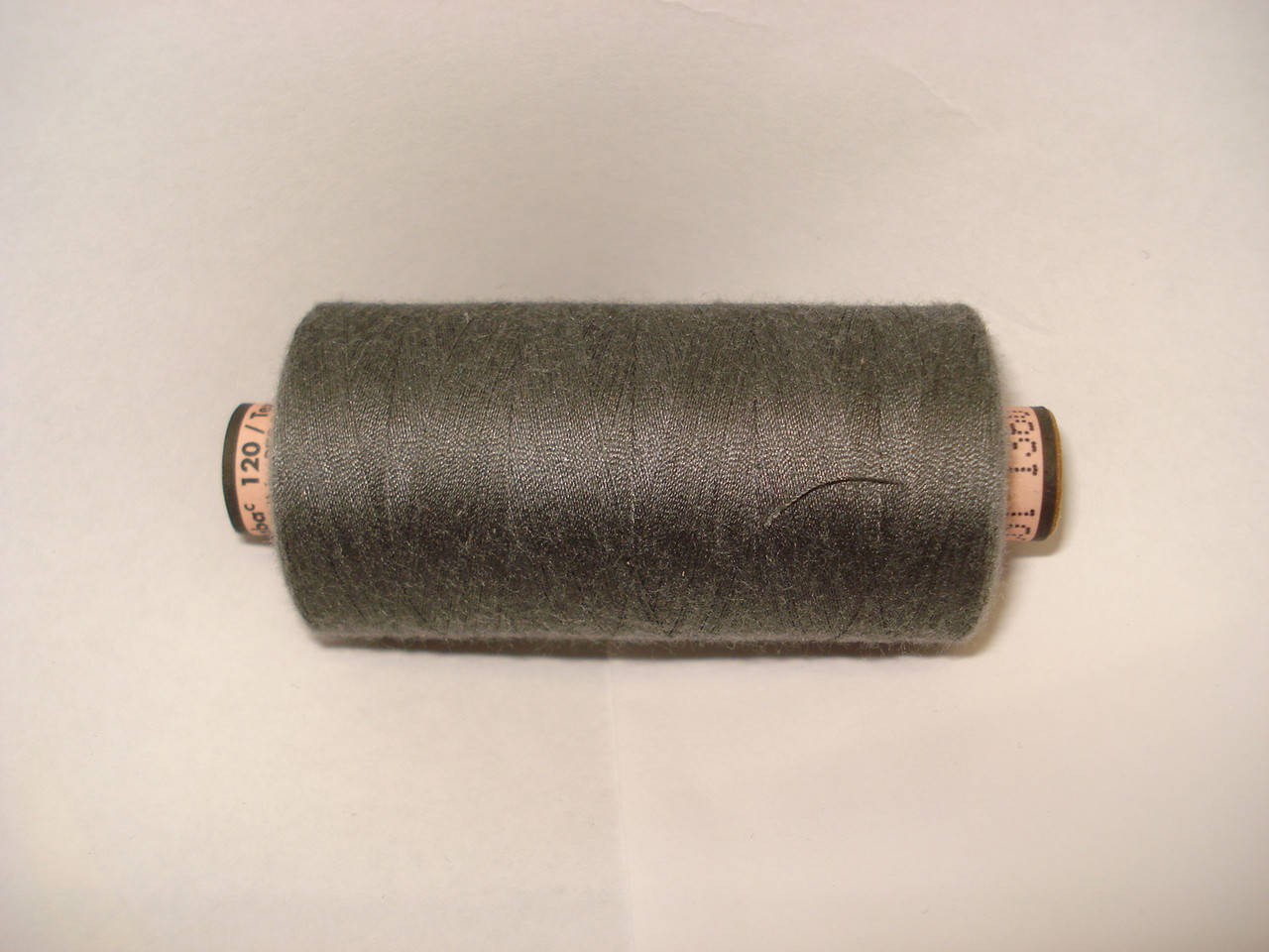 

Нитка AMANN Saba c №120 1000м.col 1360 т.серый