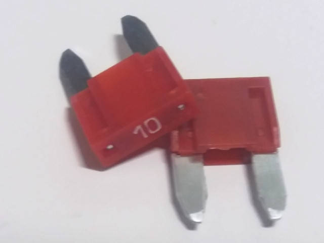 

Предохранитель MINI 10А 55.3722-06