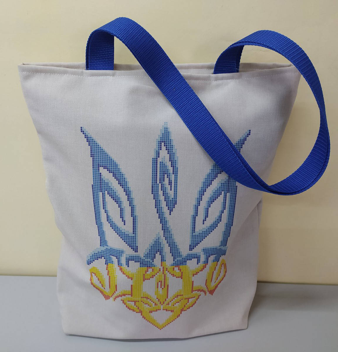 

ПОШИТАЯ СУМОЧКА ДЛЯ ВЫШИВКИ БИСЕРОМ (ВЗРОСЛАЯ)