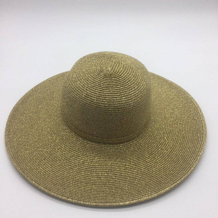 

Шляпа женская с большими полями.