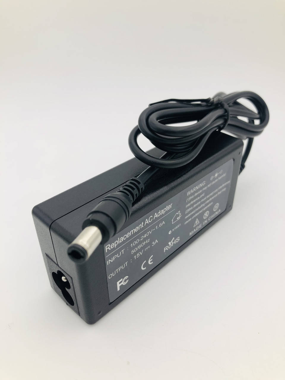 

Блок питания для ноутбука Toshiba, разъем 6.3*3.0 мм, 15V, 3.0A, 45W, черный, без кабеля