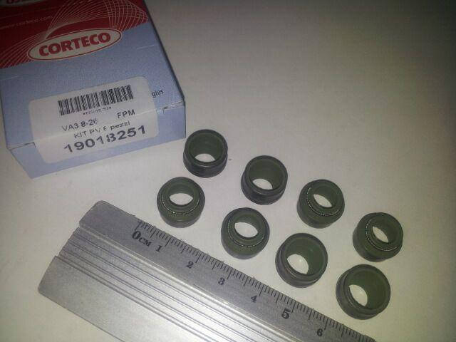 

Сальники клапанов ВАЗ 2101-08, Corteco (19018251) к-т