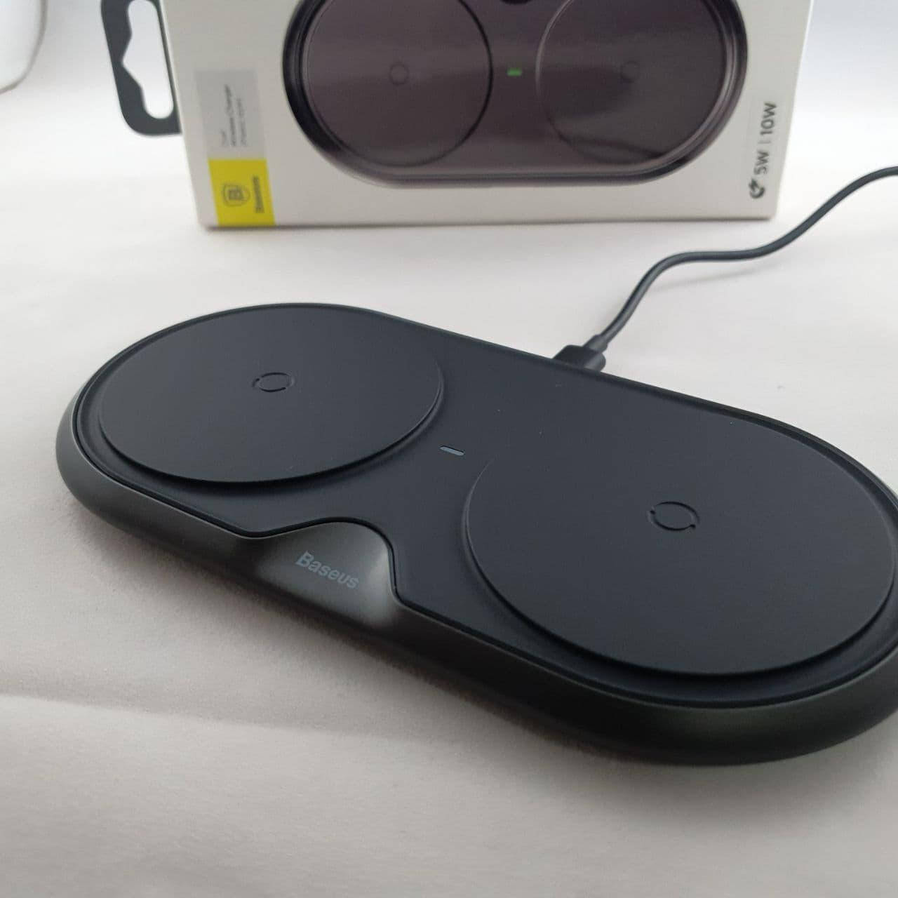 

Двойная станция беспроводной зарядки Baseus Dual Charging Positions Wireless Quick Charger, Черный