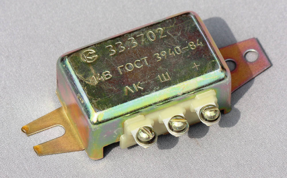 

Реле зарядки 3702 МТ (Украина)"СОВЕК"