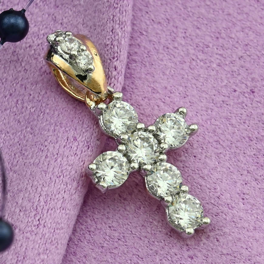 

Крестик с родированием для цепочки до 2 мм 71374 размер 20х10 мм белые фианиты вес 1.1 г позолота 18К