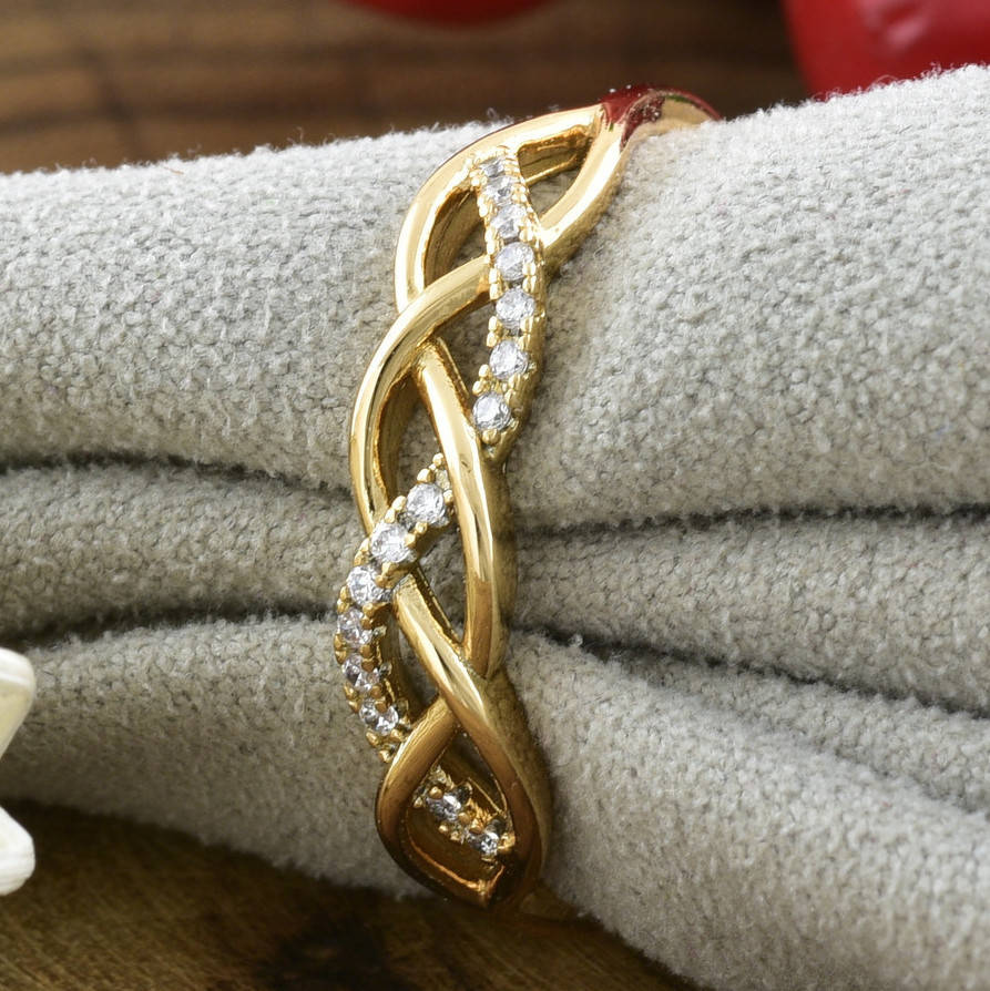 

Кольцо Xuping 14480 ширина 5 мм белые фианиты позолота 18К размер 18